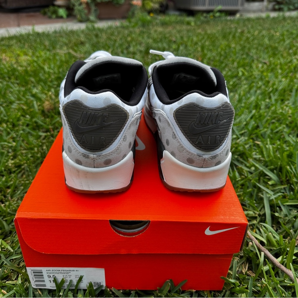 Nike Air Max 90 NRG ‘Venn Diagram - Grey Fog Polka Dot” shoes (M 9.5 / W 11) - Picture 4 of 9